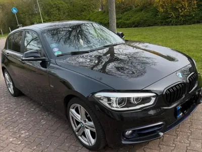 Gebraucht BMW 118 Sport Line 136 PS (100 kW) 2016 Schwarz Kleinwagen