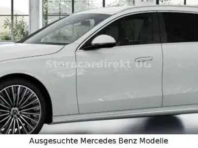 Gebraucht Mercedes E300 AMG 313 PS (230 kW) 2025 Weiß Limousine