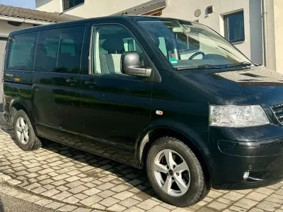 Gebraucht VW Multivan Startline 131 PS (96 kW) 2008 Schwarz Van / Kleinbus