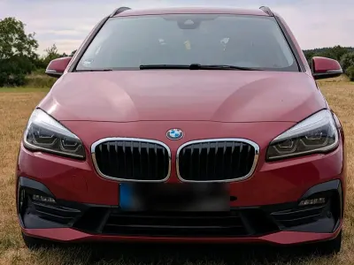 Gebraucht BMW 218 Sport Line 150 PS (110 kW) 2018 Rot Kombi