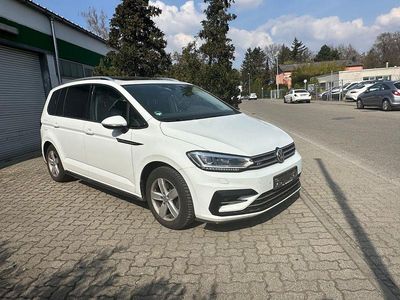 Gebraucht VW Touran Comfortline 150 PS (110 kW) 2016 Weiß Van / Kleinbus