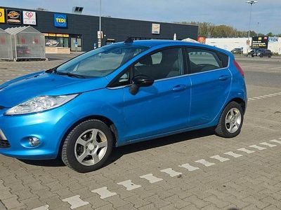 Second-hand Ford Fiesta Titanium 95 CP (69 kW) 2011 Albastru Berlinǎ