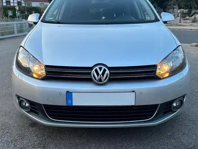 Gebraucht VW Golf VII Highline 140 PS (102 kW) 2012 Silber Kombi