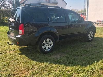 Second-hand Nissan Pathfinder 150 CP (110 kW) 2006 Negru SUV