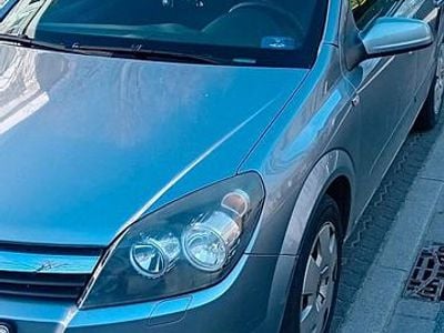 Usata Opel Astra 90 CV (66 kW) 2009 Grigio Berlina