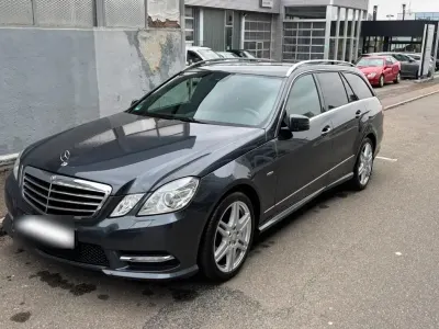 Gebraucht Mercedes E200 AMG line 158 PS (116 kW) 2011 Grau Kombi