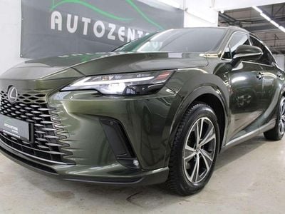 Gebraucht Lexus RX450h Business Edition 309 PS (227 kW) 2023 Terrarne khaki SUV