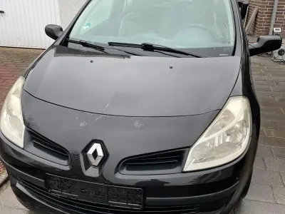Gebraucht Renault Clio Expression 89 PS (65 kW) 2005 Schwarz Kleinwagen