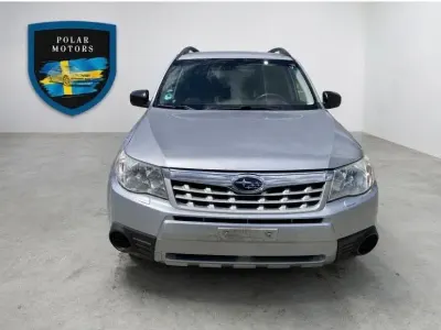 Gebraucht Subaru Forester Active 150 PS (110 kW) 2012 Ice silver SUV