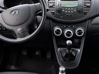 Gebraucht Hyundai i10 69 PS (50 kW) 2010 Schwarz Kleinwagen