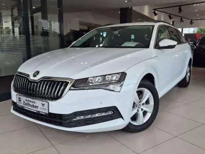 Gebraucht Skoda Superb 150 PS (110 kW) 2022 Weiß Kombi