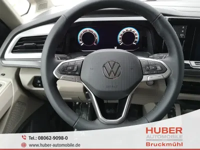 Neu VW T7 Beach 150 PS (110 kW) 2026 Monosilber metallic Van