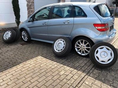 Mercedes B170