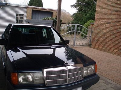 Gebraucht Mercedes 190 108 PS (79 kW) 1992 Limousine