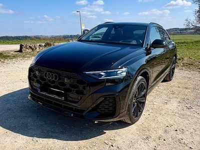 Second-hand Audi Q8 S-Line 286 CP (210 kW) 2024 Negru SUV