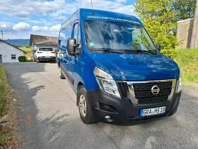 Gebraucht Nissan Interstar 136 PS (100 kW) 2022 Blau Van