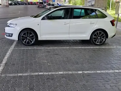 Gebraucht Skoda Rapid 122 PS (89 kW) 2014 Weiß Kleinwagen