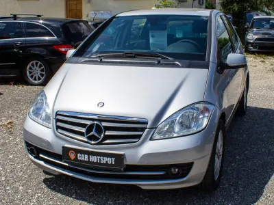 Gebraucht Mercedes A180 116 PS (85 kW) 2010 Silber Limousine