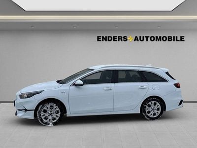 (wd) cararraweiss Gebraucht 2021 Kia Ceed Comfort Kleinwagen | 14.488 € (Superpreis)