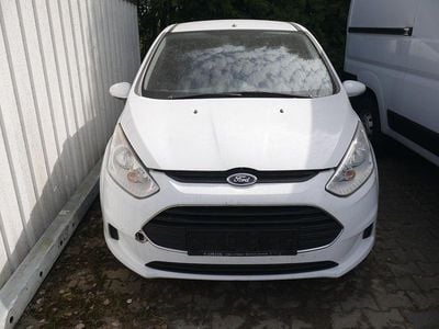 Gebraucht Ford B-MAX Trend 101 PS (74 kW) 2013 Weiß Van / Kleinbus