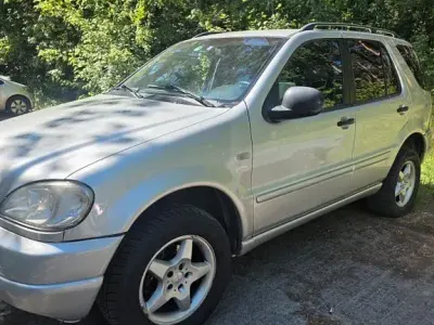 Gebraucht Mercedes 320 218 PS (160 kW) 1998 Silber SUV