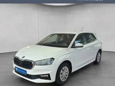 Käytetty Skoda Fabia Selection 80 HP (58 kW) 2025 Valkoinen Viistoperä