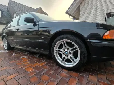 Gebraucht BMW 520 150 PS (110 kW) 2000 Schwarz Limousine