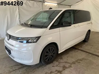 Gebraucht VW Multivan Life 218 PS (160 kW) 2022 Candyweiß Van / Kleinbus
