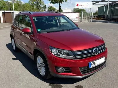 Gebraucht VW Tiguan LOUNGE 150 PS (110 kW) 2014 Rot SUV