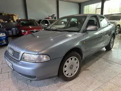 Brugt Audi A4 125 HK (91 kW) 1997 Grå Sedan