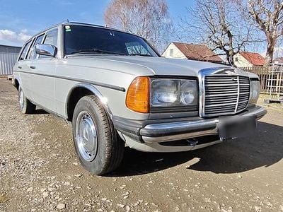 Gebraucht Mercedes 240 1985 Silber Kombi