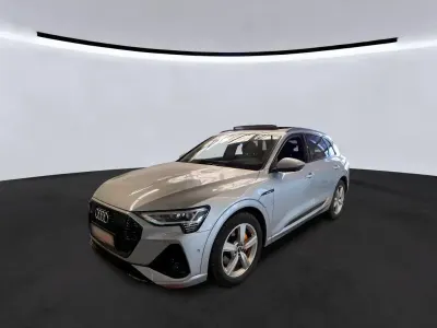 Gebraucht Audi e-tron S-Line 300 kW (408 PS) 2022 Florettsilber metallic SUV