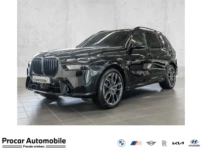 Gebraucht BMW X7 M Sport 340 PS (250 kW) 2025 Schwarz SUV