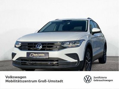 Oryxweiß perlmutteffekt Gebraucht 2021 VW Tiguan Life SUV | 29.880 € (Teuer)