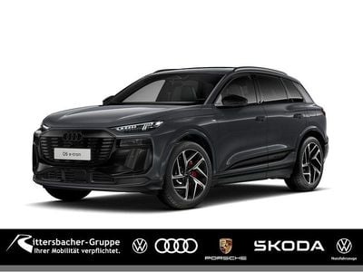 Neu Audi Q6 e-tron Performance 225 kW (306 PS) 2026 Grau SUV