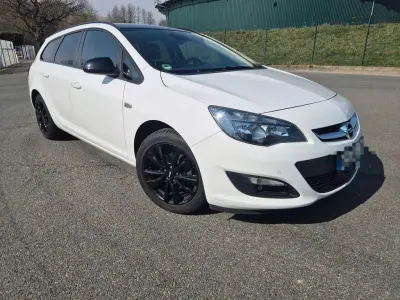 Second-hand Opel Astra Style 116 CP (85 kW) 2015 Alb Break