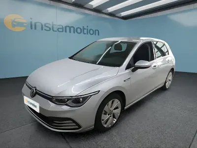 Gebraucht VW Golf VIII 150 PS (110 kW) 2020 Silber Kleinwagen