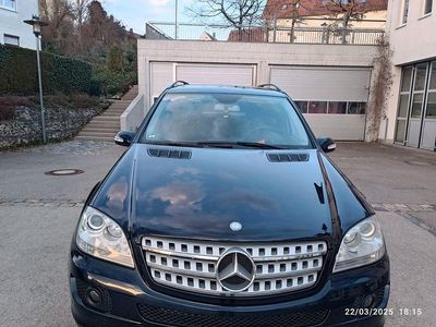 Usata Mercedes ML320 224 CV (164 kW) 2008 Blu SUV