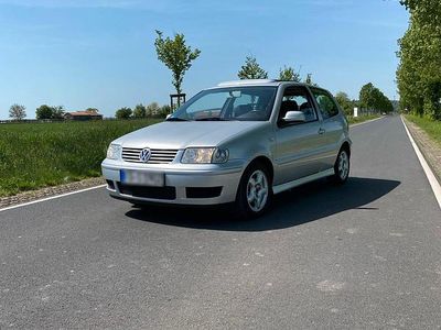 Gebraucht VW Polo 60 PS (44 kW) 2001 Silber Kleinwagen