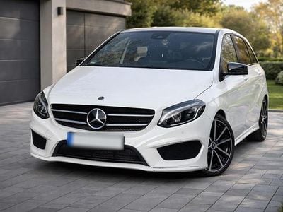 Usata Mercedes B200 AMG 156 CV (114 kW) 2018 Bianco Monovolume