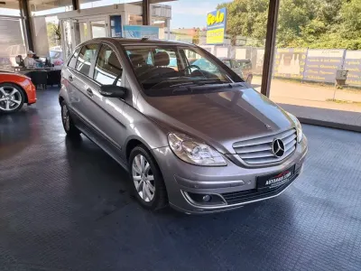 Gebraucht Mercedes B180 109 PS (80 kW) 2006 Grau Van / Kleinbus