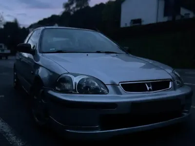 Gebraucht Honda Civic 90 PS (66 kW) 1998 Silber Kleinwagen