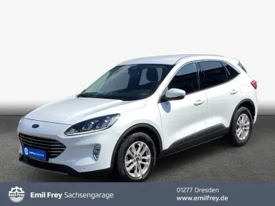 Gebraucht Ford Kuga Titanium 150 PS (110 kW) 2022 Weiß SUV