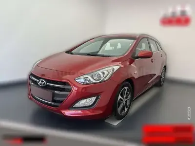 Gebraucht Hyundai i30 YES! 101 PS (74 kW) 2016 Rot metallic