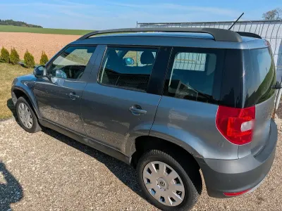 Gebraucht Skoda Yeti 105 PS (77 kW) 2013 Silber SUV