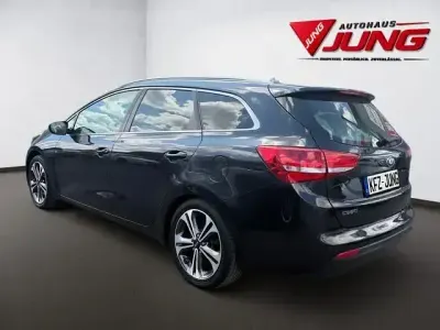 Gebraucht Kia Ceed Sportswagon Platinum Edition 135 PS (99 kW) 2018 Schwarz Kombi