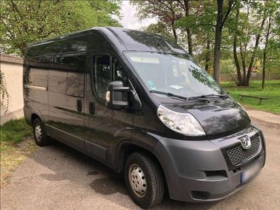 Grau Gebraucht 2012 Peugeot Boxer Van | 10.600 €