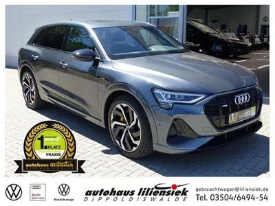 Grau Gebraucht 2023 Audi e-tron S-Line SUV | 47.970 €