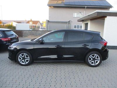 Gebraucht Ford Focus 120 PS (88 kW) 2022 Schwarz Limousine