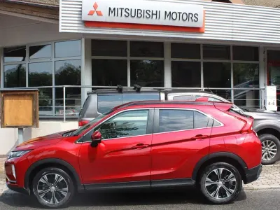 Gebraucht Mitsubishi Eclipse Cross Spirit 163 PS (119 kW) 2021 Rot SUV